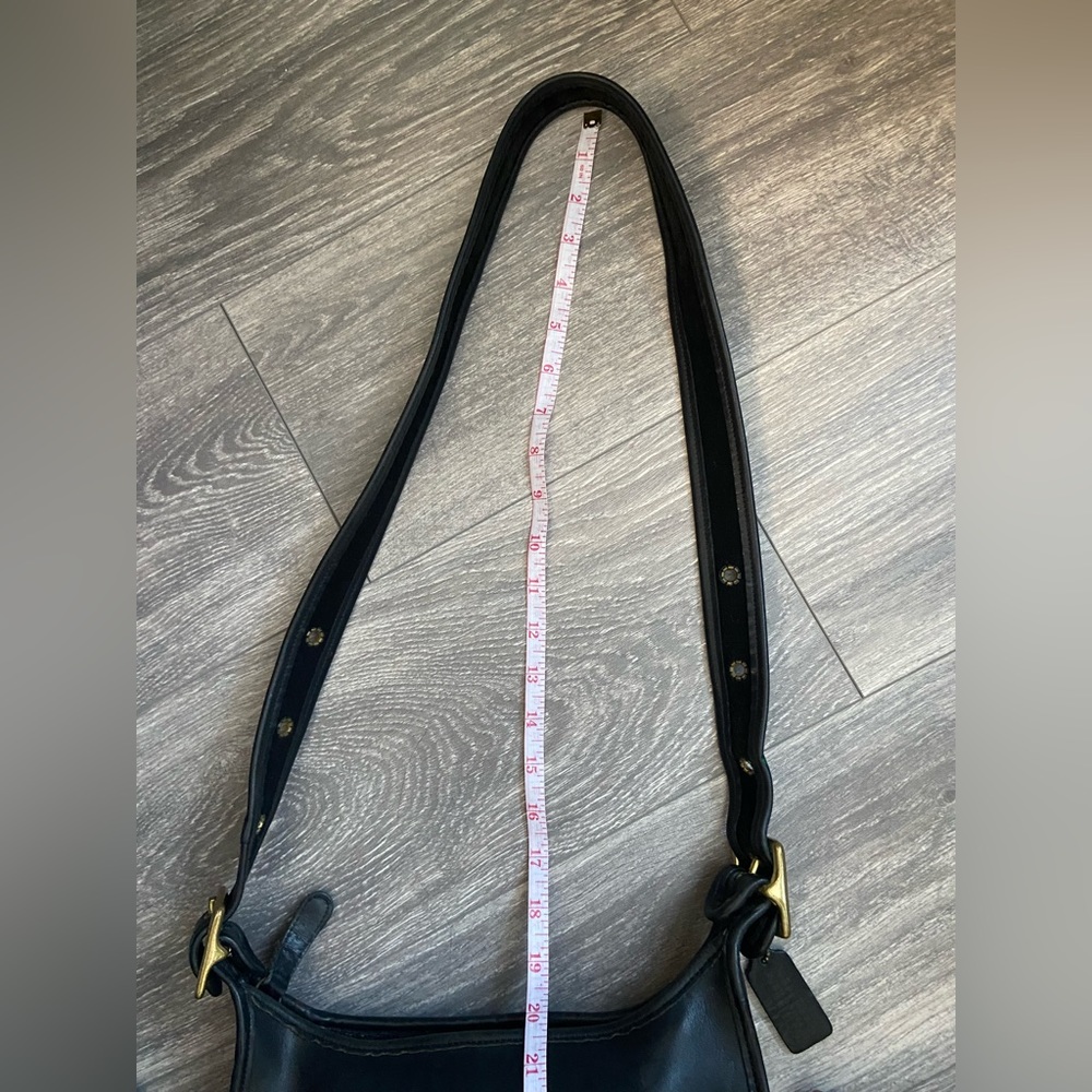 Coach Vintage, Rare Black Legacy Zip Leather Shoulder/ Crossbody Purse Bag 9966 - Picture 8 of 16